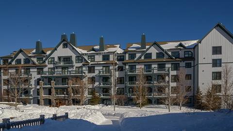 Rising Bear Lodge at Stratton