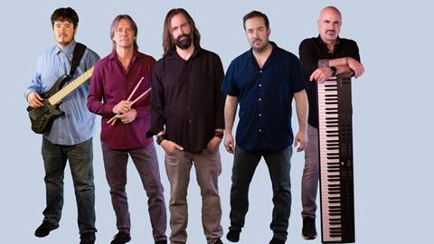 The Ultimates Band at Stratton Mountain