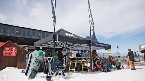 Homesick on snow snowboard demo