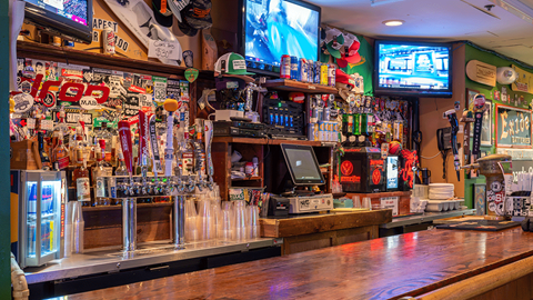 Best Vermont Après locations Green Door Pub