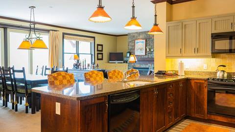 Hearthstone Lodge on Stratton Mountain