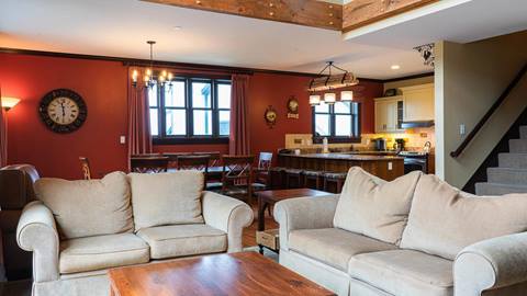 Hearthstone Lodge on Stratton Mountain