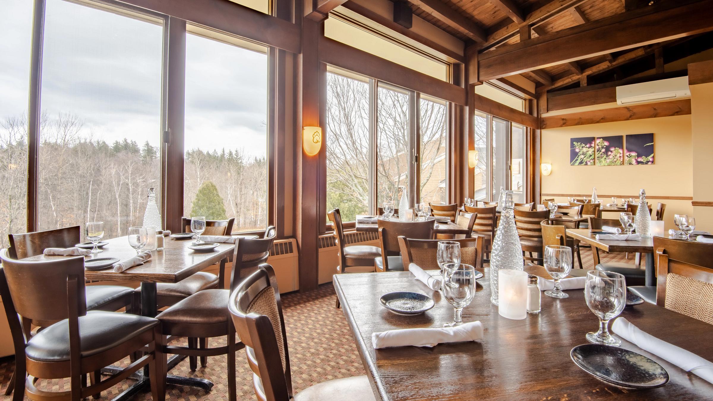 Table 43.1 at Black Bear Lodge Stratton Mountain Resort