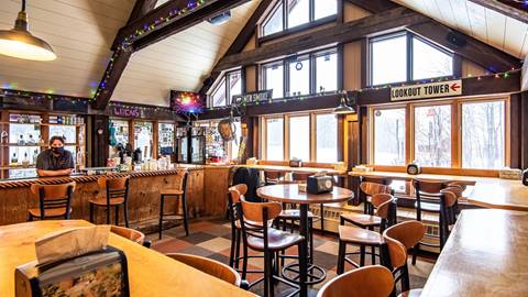 Mid Mountain Lodge at Stratton